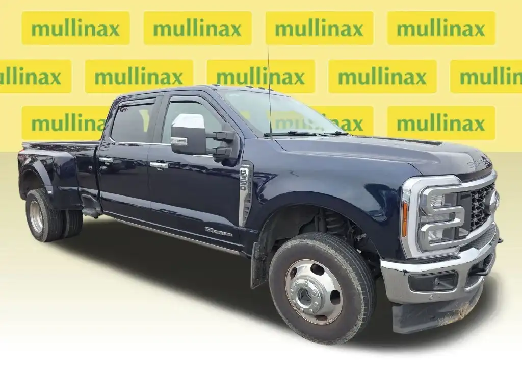 2025 Ford F-350 Lariat 4WD Crew Cab DRW 8' Box's photo
