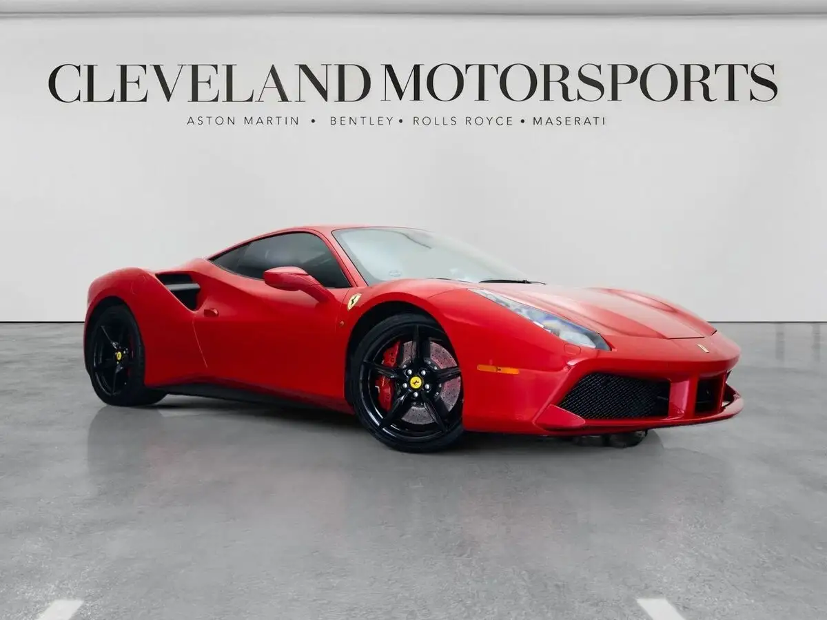 2019 Ferrari 488 Base photo 1