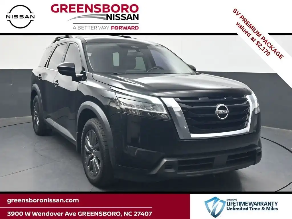 2022 Nissan Pathfinder SV 2WD's photo