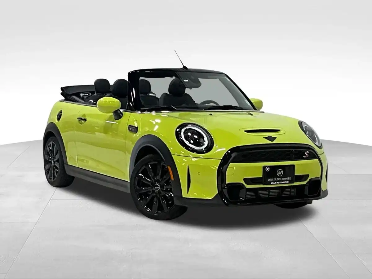 2024 MINI Convertible Cooper S's photo