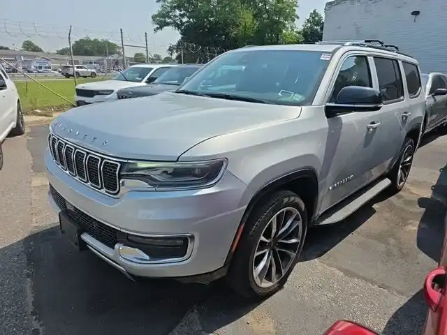 2023 Jeep Wagoneer Series II 4WD's photo