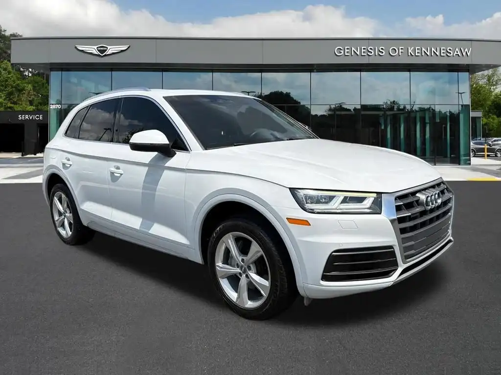 2020 Audi Q5 45 quattro S tronic Premium Plus's photo