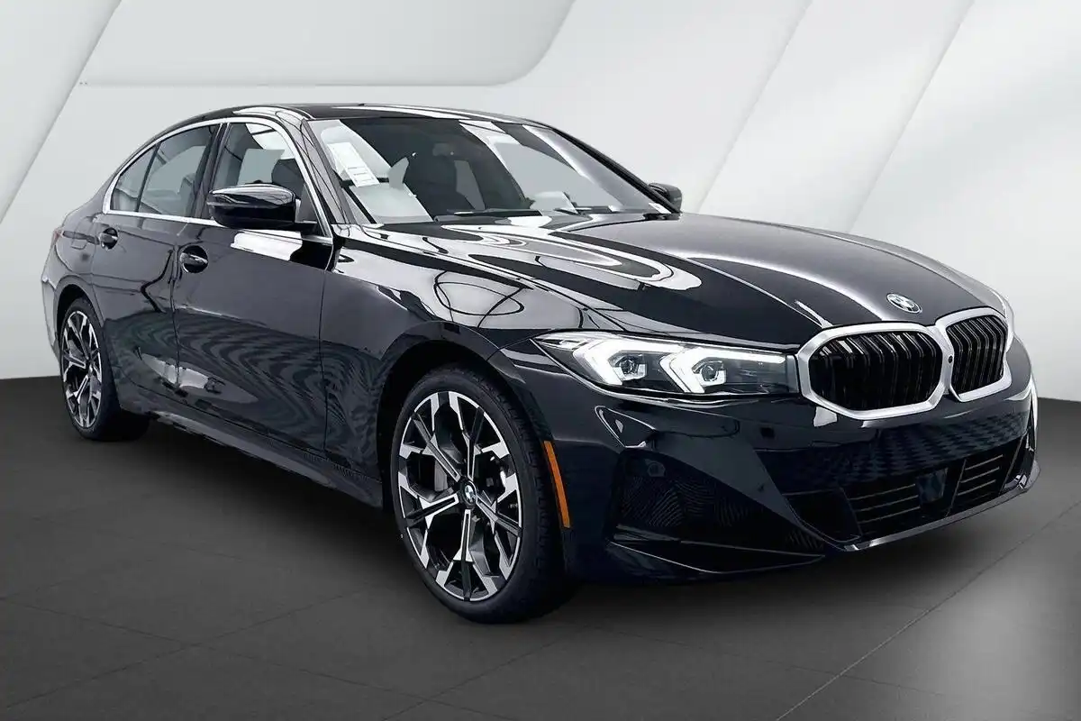 2026 BMW 3 Series 330i xDrive Sedan's photo