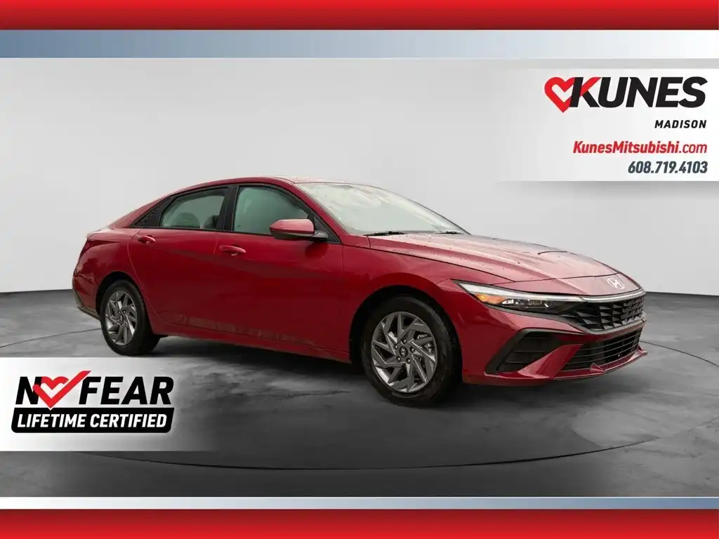 2024 Hyundai Elantra's photo