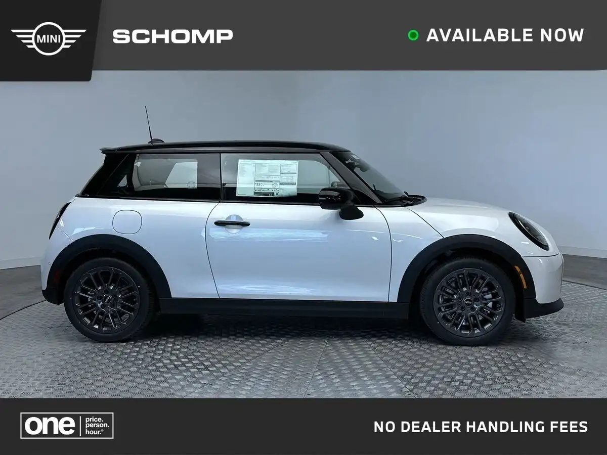 2026 MINI Hardtop Cooper S Signature's photo
