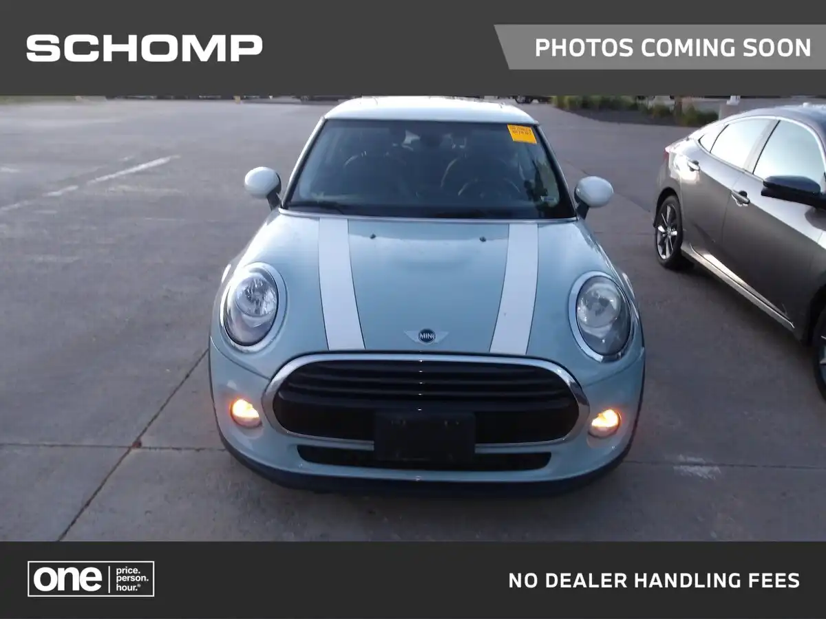 2018 MINI Cooper's photo