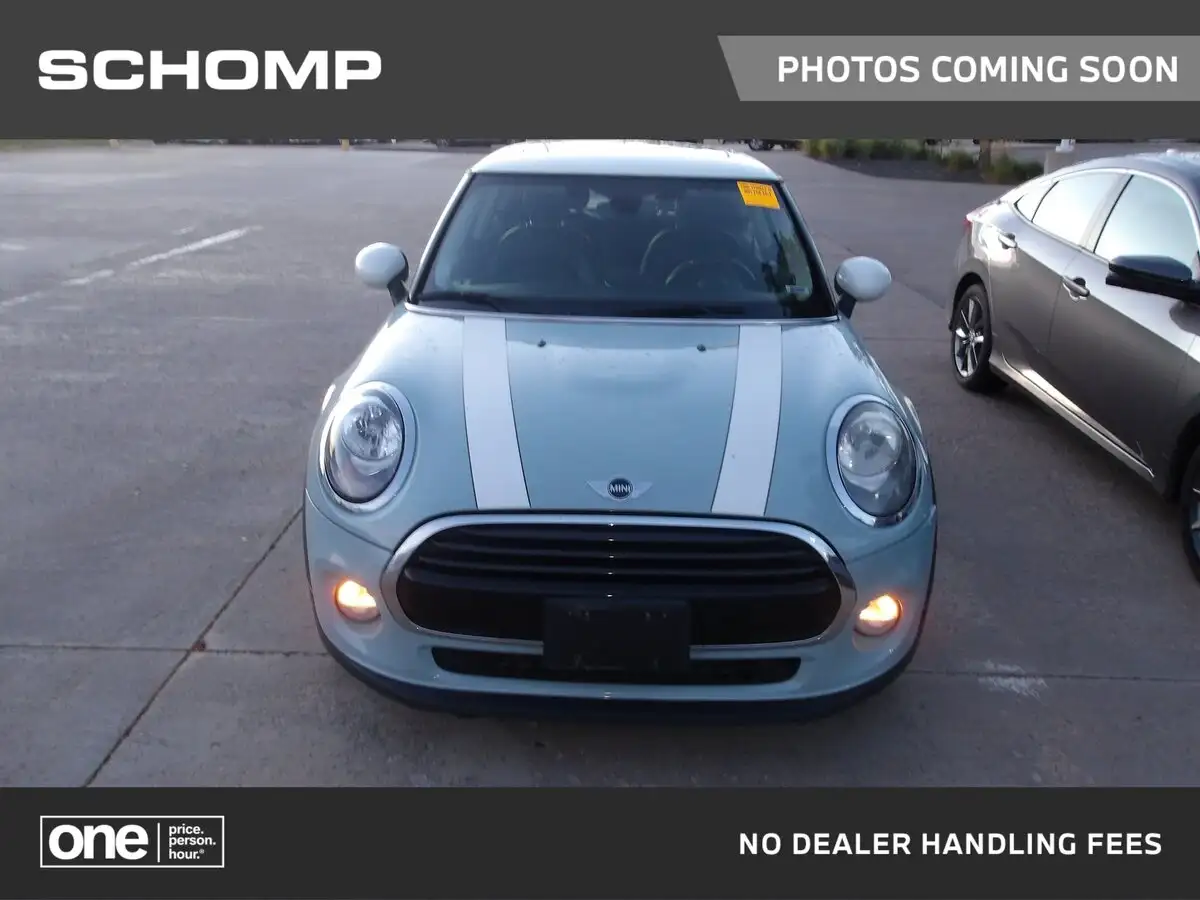 2018 MINI Cooper's photo