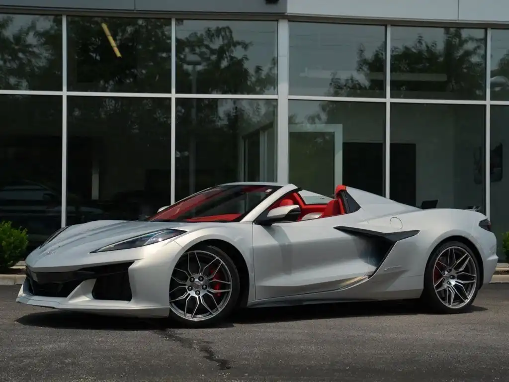 2023 Chevrolet Corvette Z06 Convertible 3LZ's photo