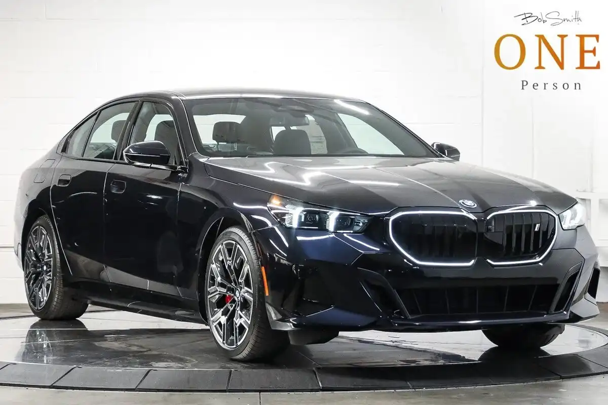 2027 BMW i5 eDrive40 Sedan's photo