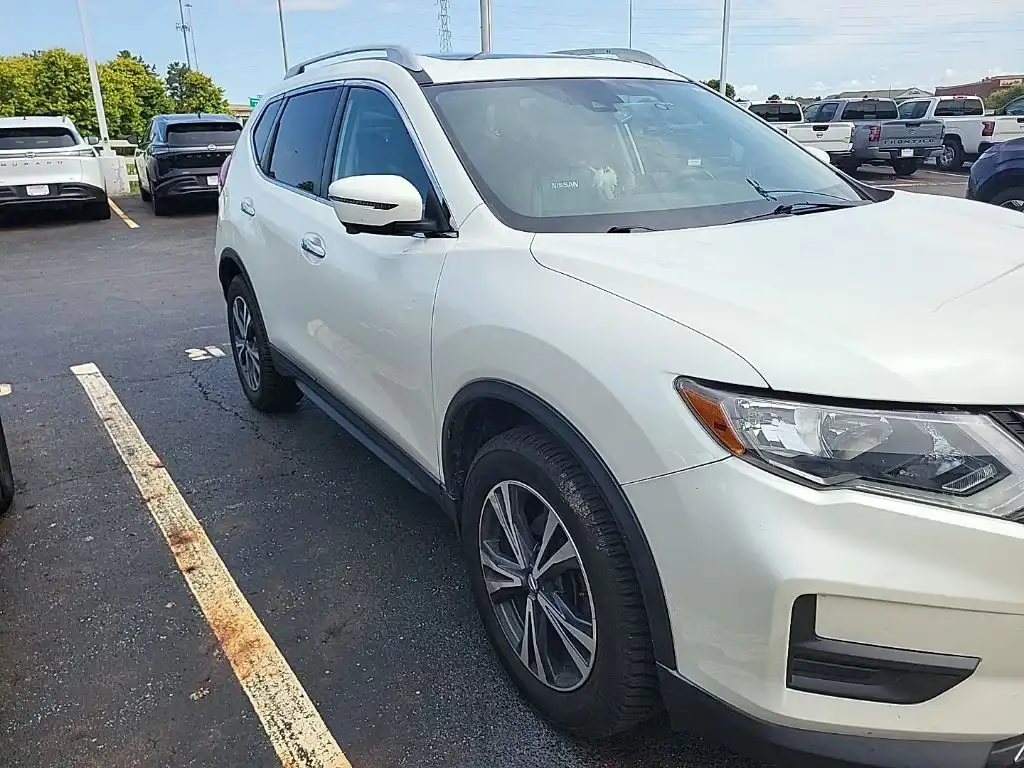 2019 Nissan Rogue SV AWD's photo