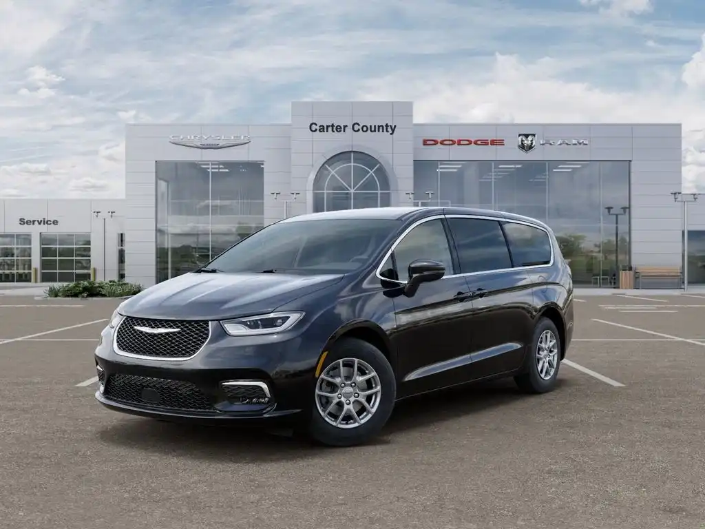 2026 Chrysler Pacifica Select's photo