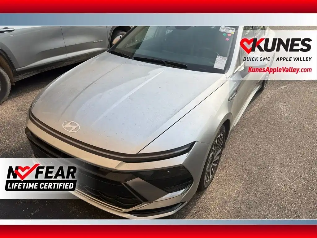 2025 Hyundai Sonata SEL's photo