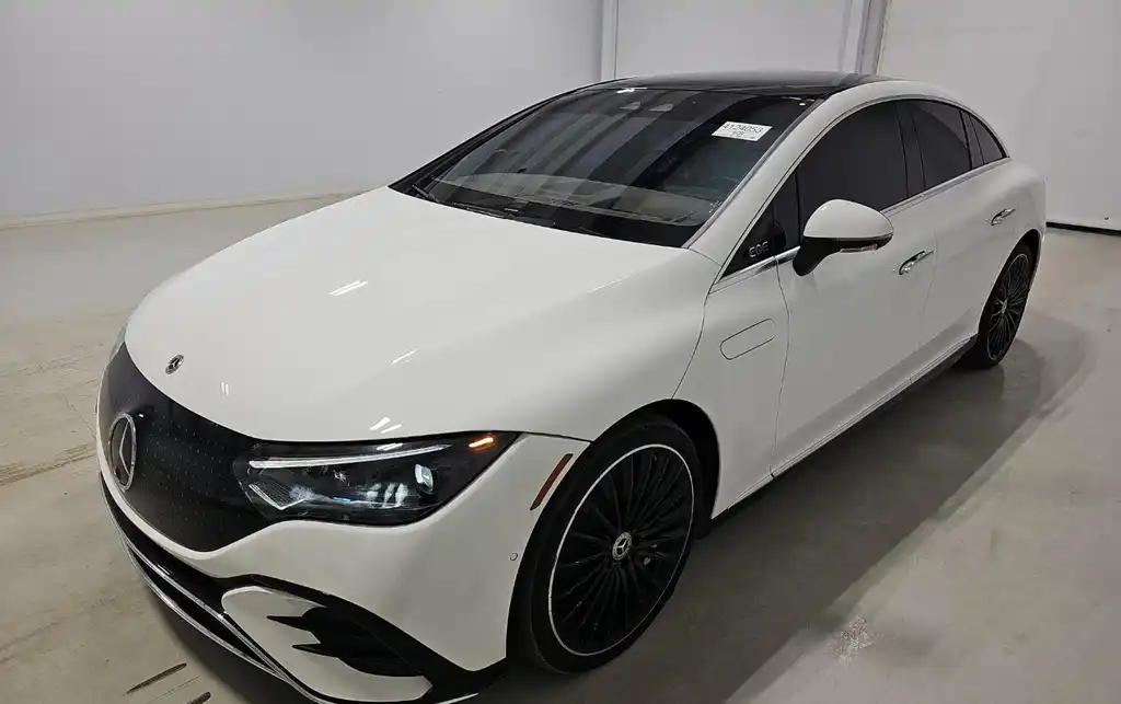 2023 Mercedes-Benz EQE EQE 500 4Matic's photo