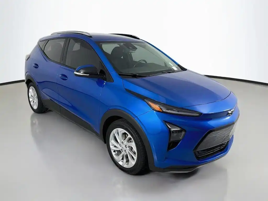 2023 Chevrolet Bolt EUV LT's photo