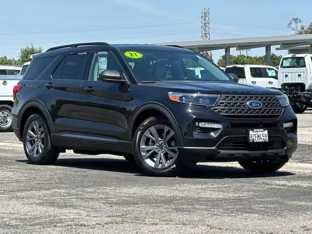 2021 Ford Explorer XLT RWD's photo