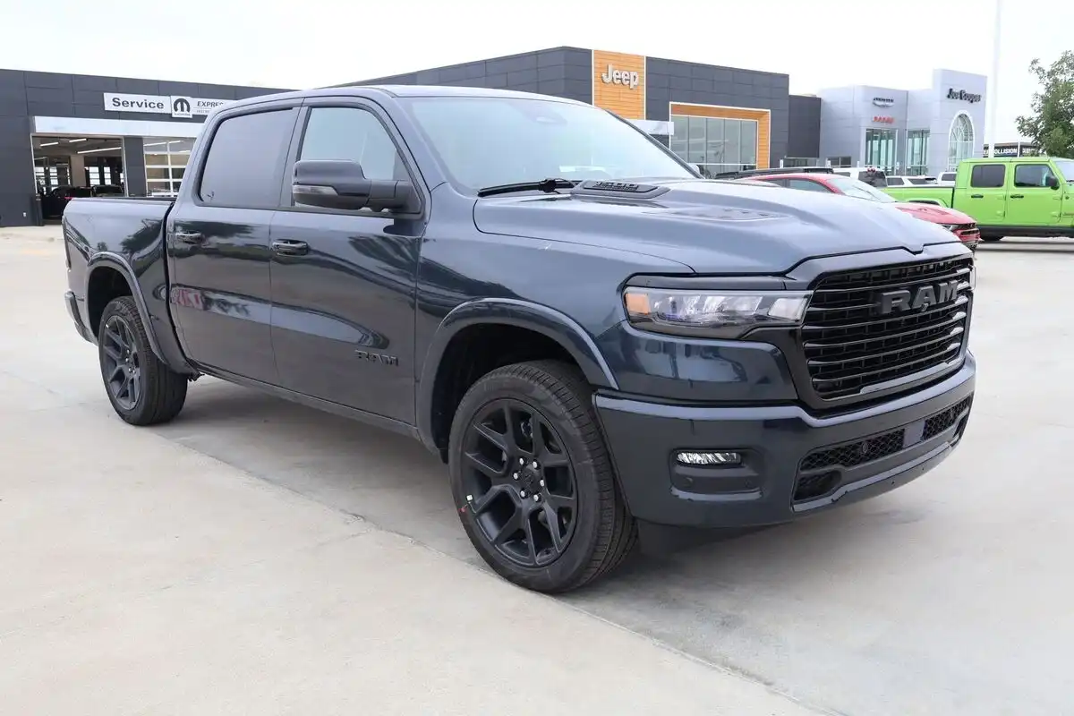 2026 RAM 1500 Laramie 4x4 Crew Cab 5'7's photo