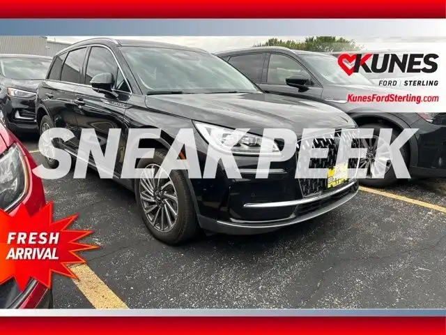 2023 Lincoln Corsair Reserve AWD's photo