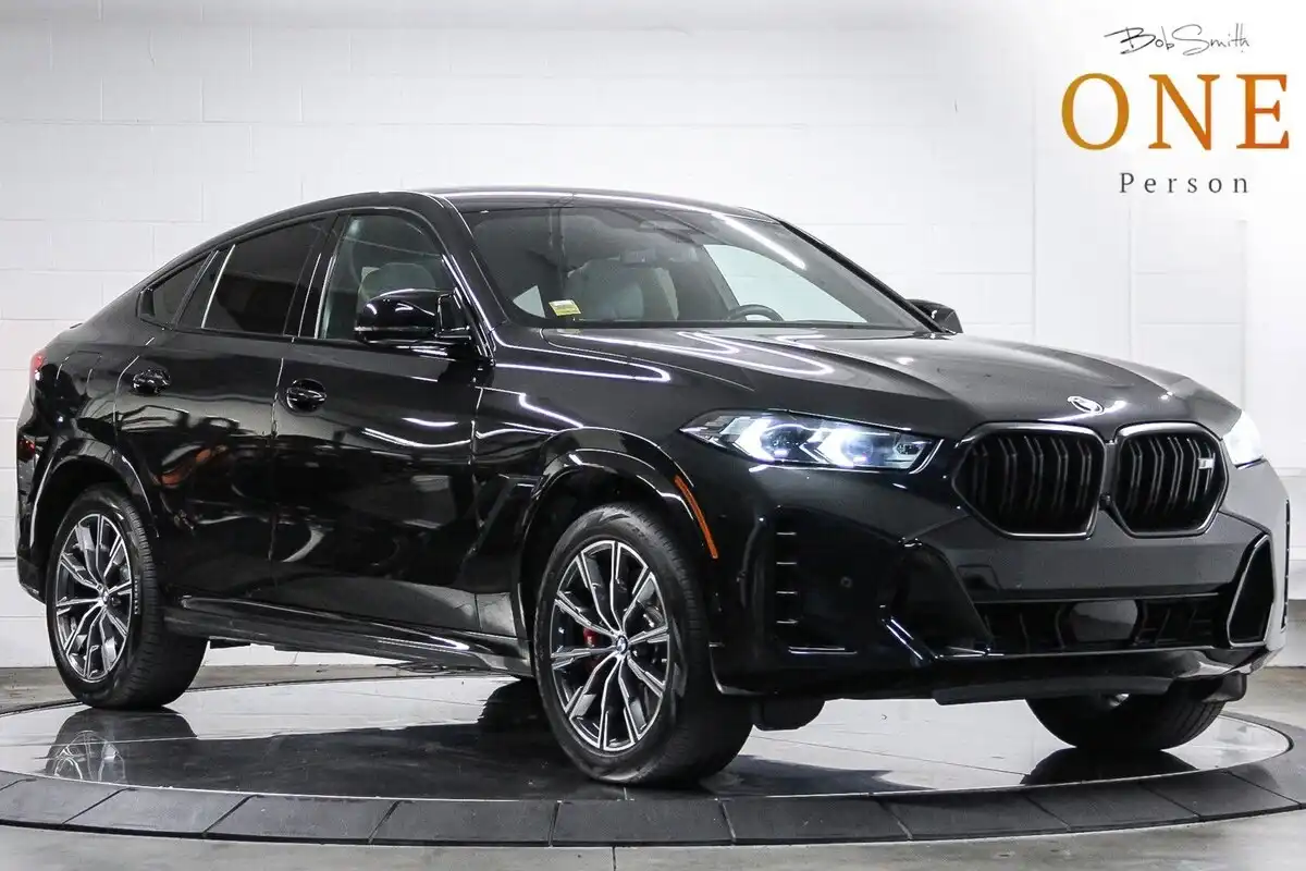 2025 BMW X6 M60i's photo