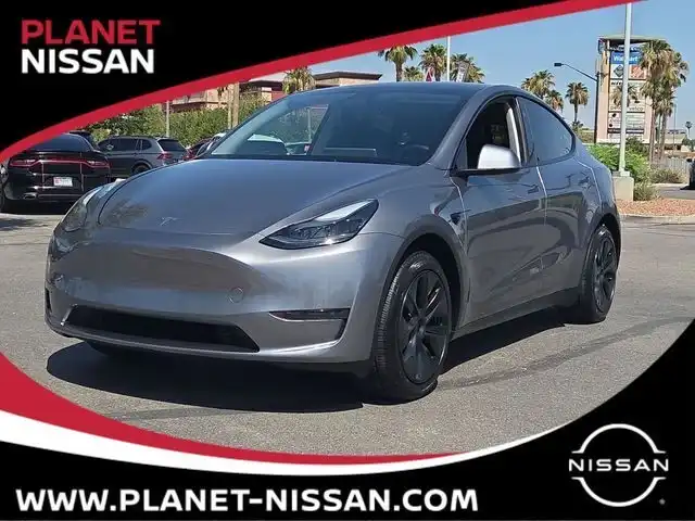 2025 Tesla Model Y Long Range Rear Wheel Drive's photo