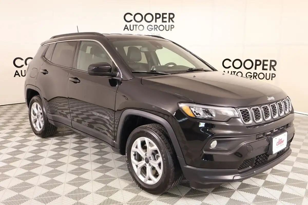 2025 Jeep Compass Latitude 4X4's photo