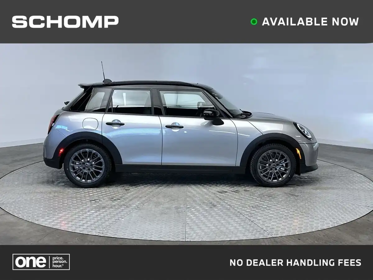 2026 MINI Hardtop Cooper S's photo