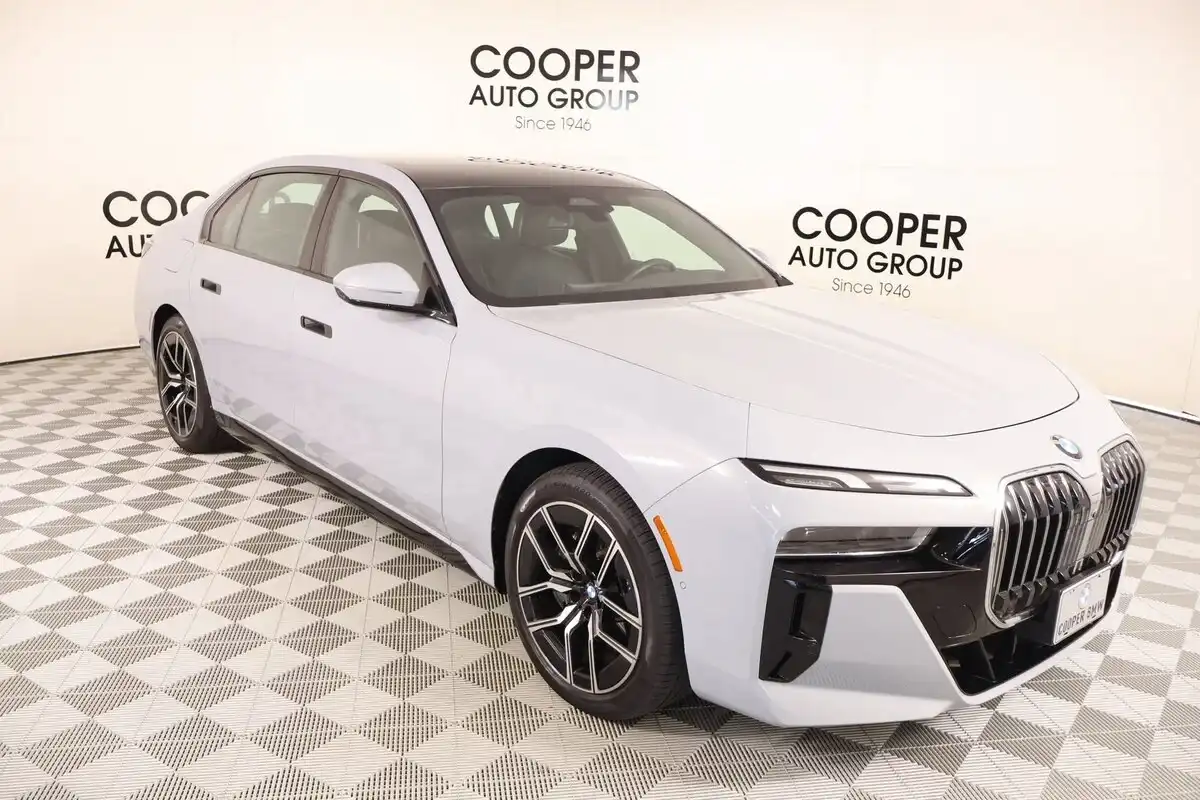 2024 BMW 7 Series 760i xDrive Sedan's photo