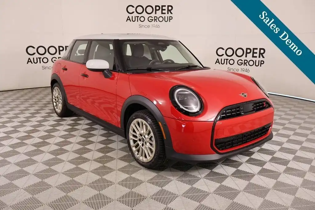 2026 MINI Hardtop Cooper S's photo