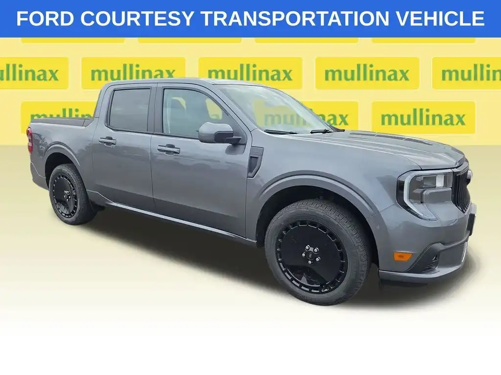 2026 Ford Maverick Standard 4WD Lobo's photo