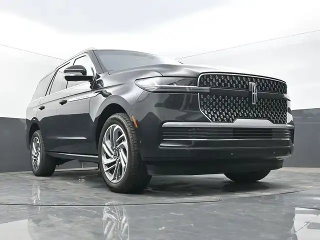 2025 Lincoln Navigator Reserve 4WD's photo