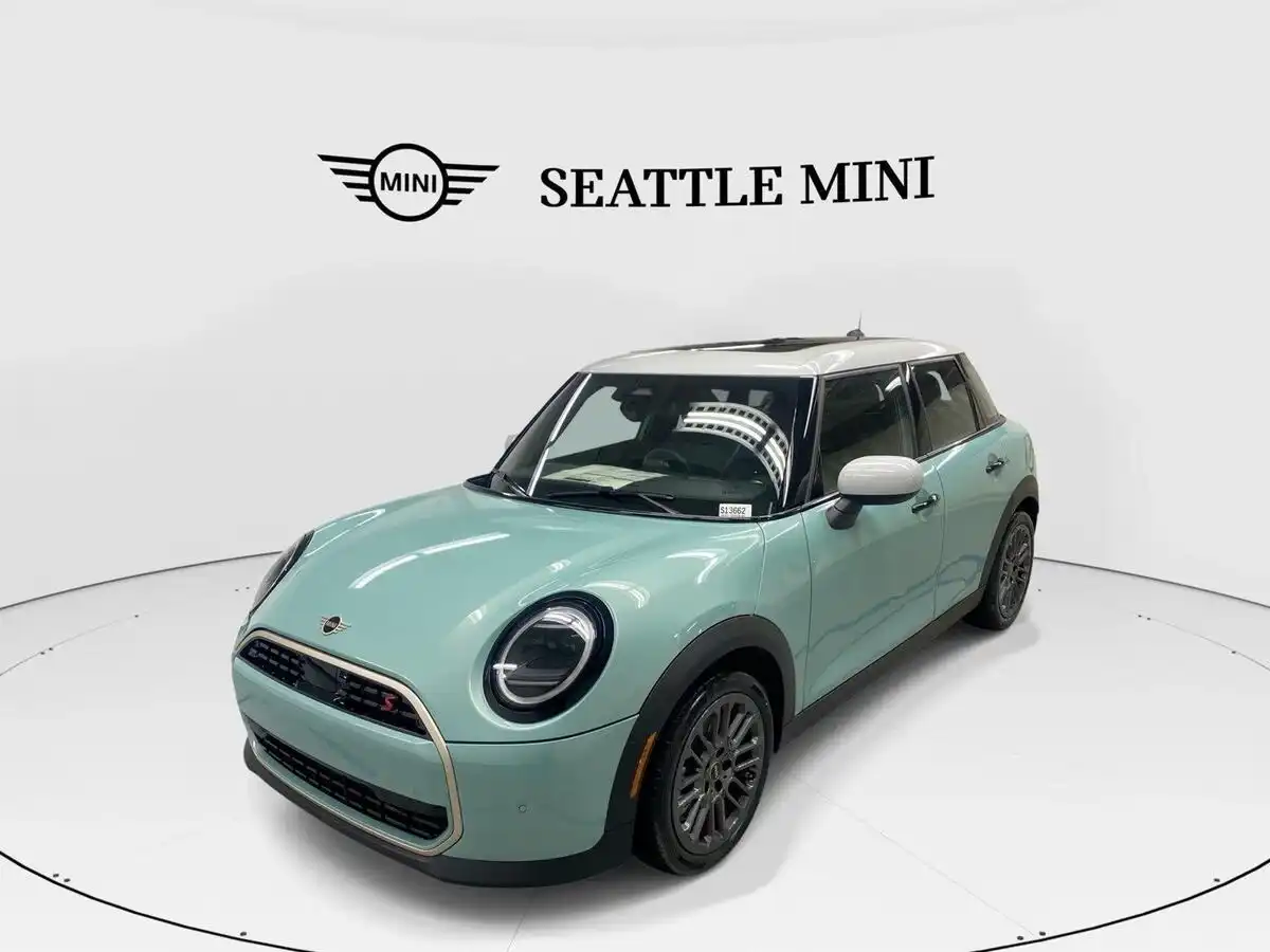 2026 MINI Hardtop Cooper S's photo