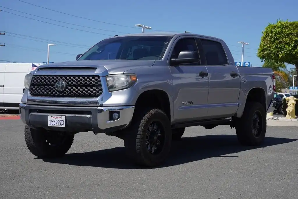 2018 Toyota Tundra SR5 4.6L CrewMax Short Bed's photo