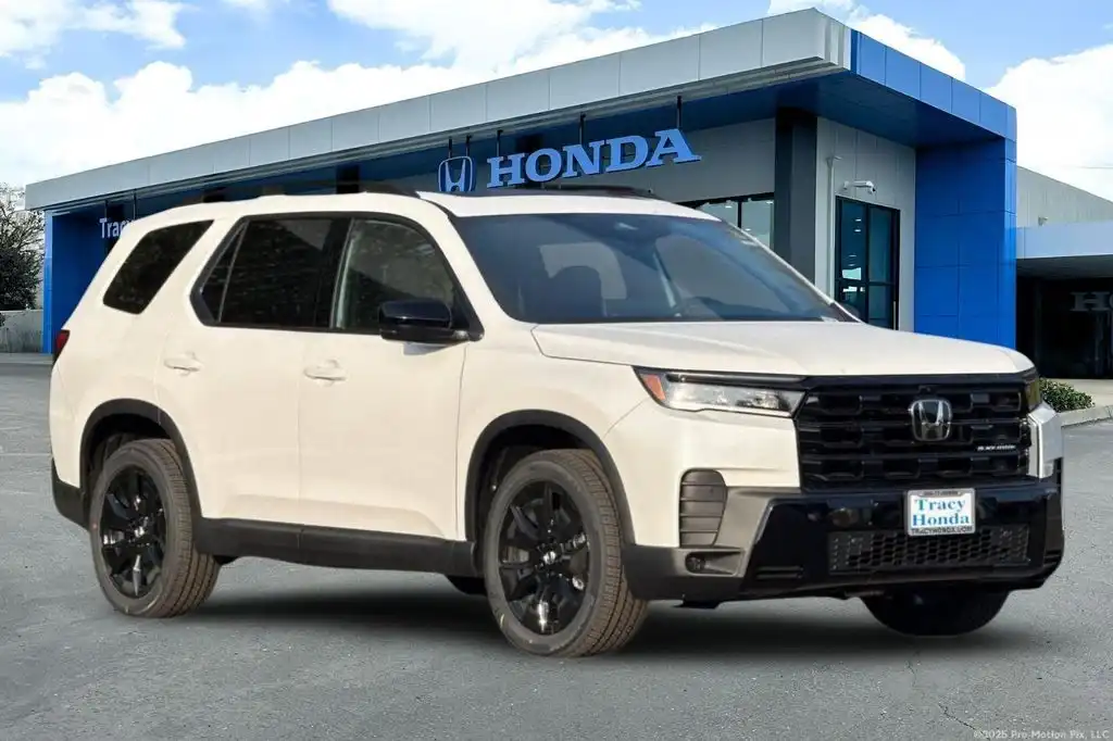 2026 Honda Pilot Black Edition AWD's photo