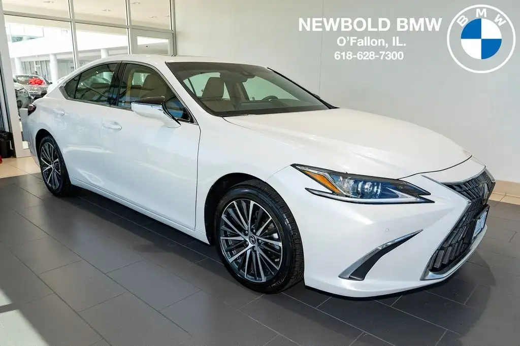 2025 Lexus ES 350 350's photo