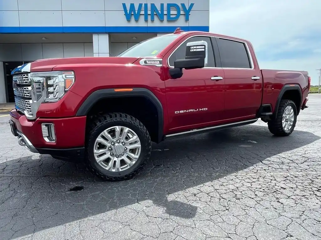 2022 GMC Sierra 4WD Crew Cab Standard Box Denali's photo