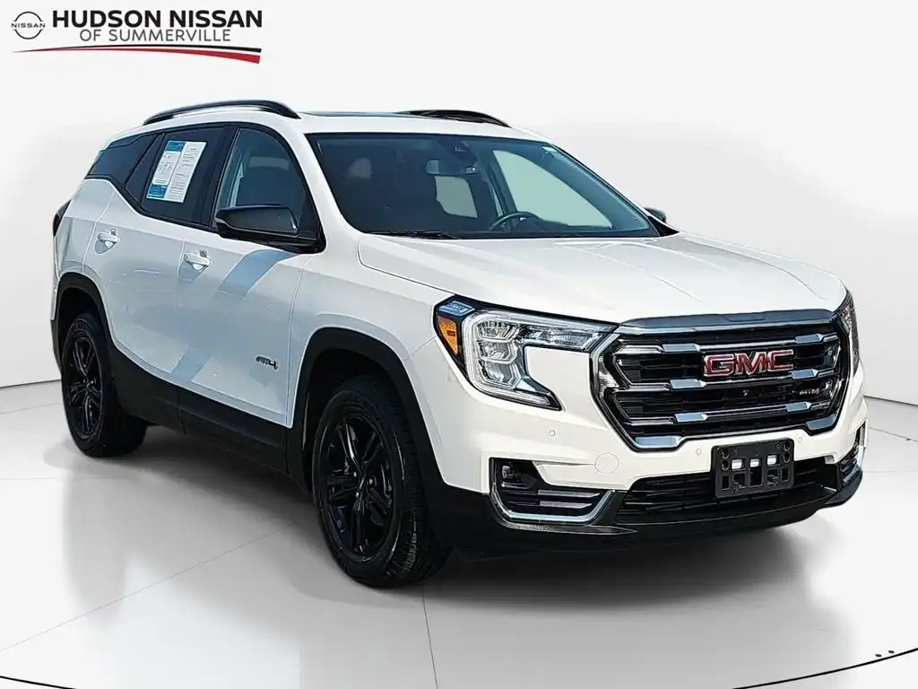 2023 GMC Terrain AT4 AWD's photo