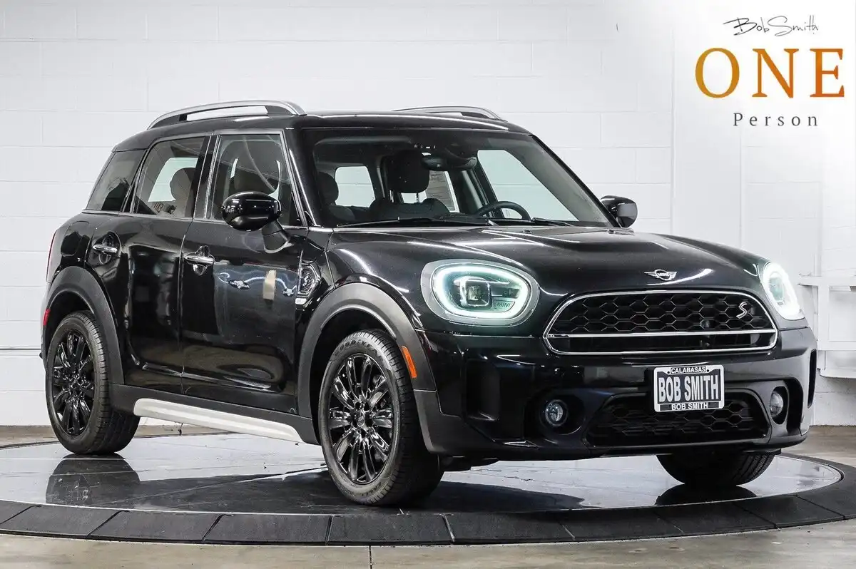 2024 MINI Countryman Cooper S's photo