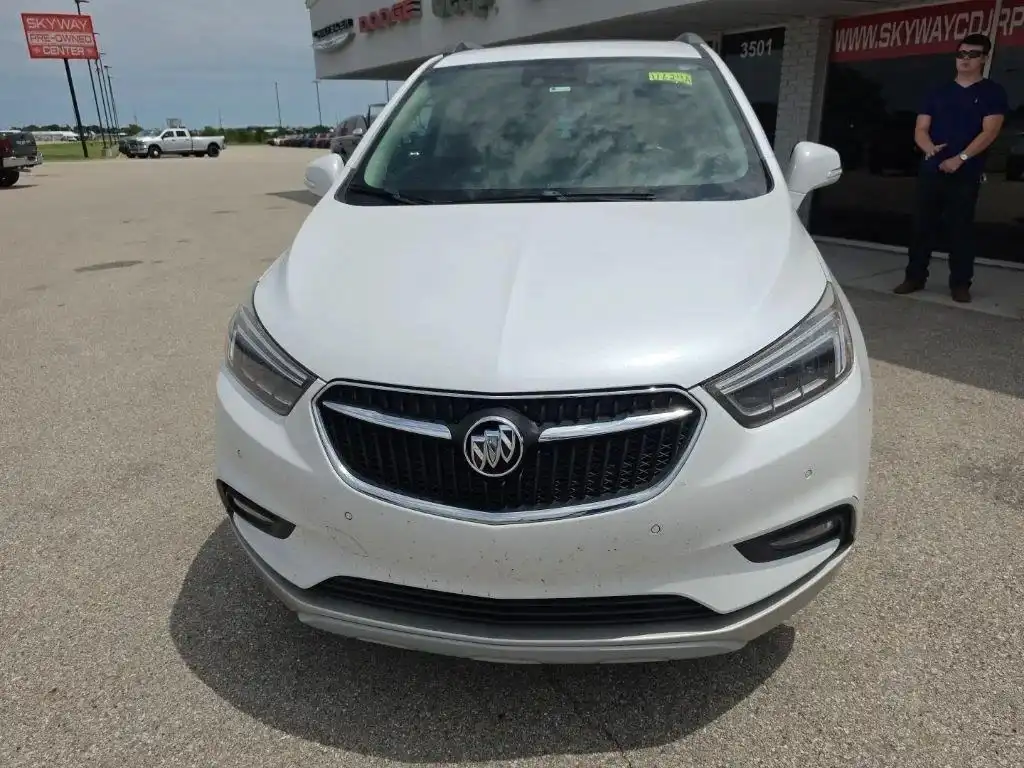 2017 Buick Encore Premium's photo