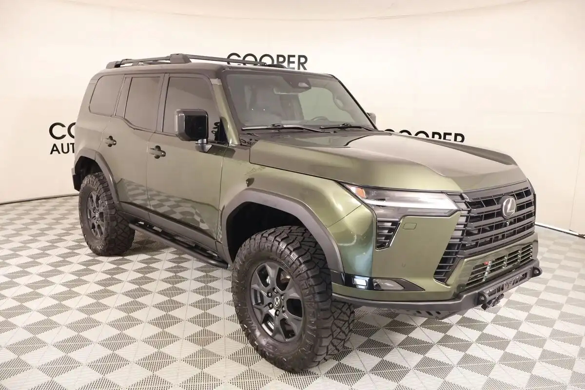 2025 Lexus GX 460 550 Overtrail's photo