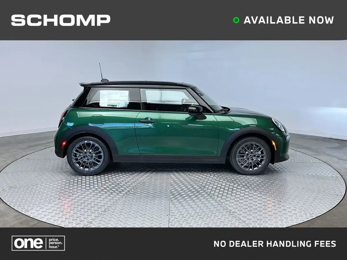 2026 MINI Hardtop Cooper S's photo
