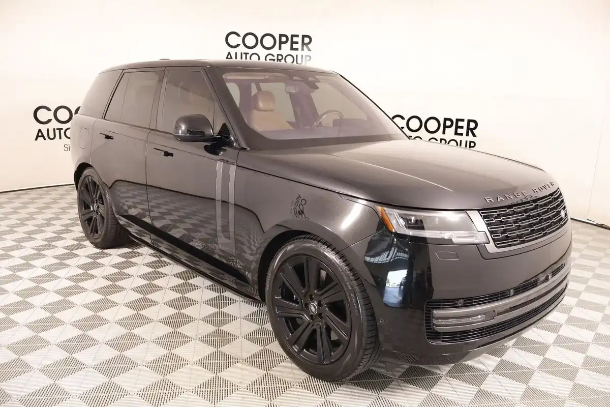2023 Land Rover Range Rover 4.4 SE SWB's photo