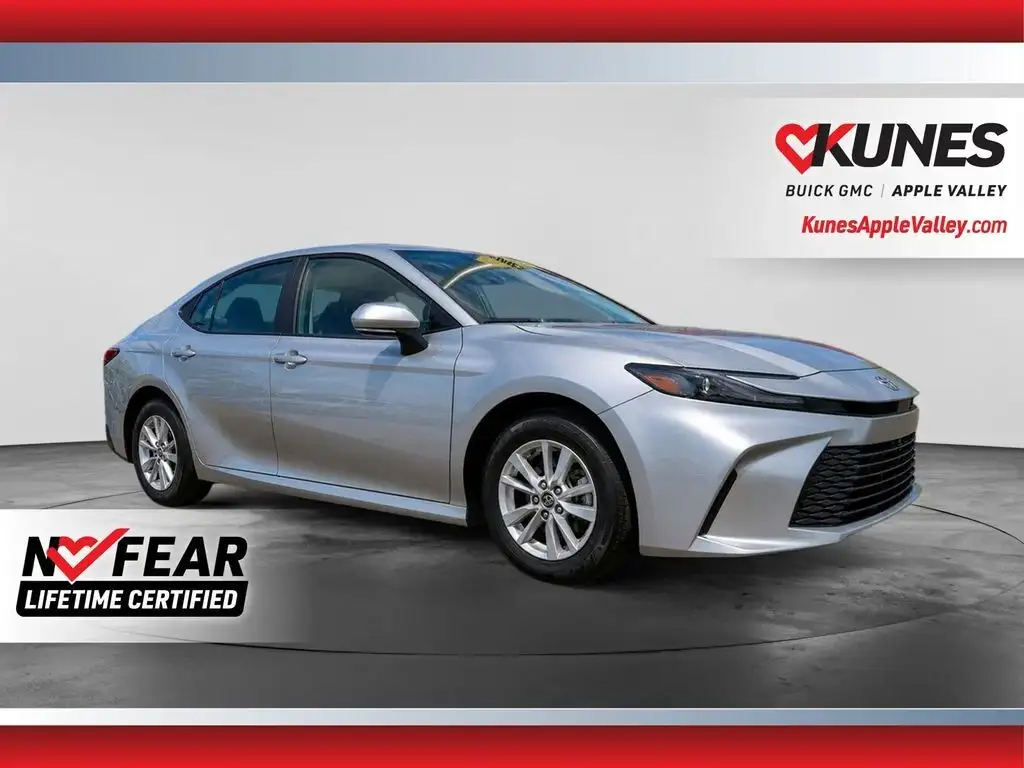 2026 Toyota Camry LE Hybrid's photo