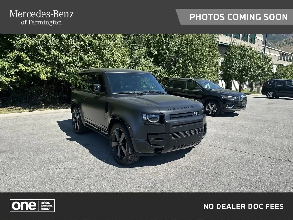 2026 Land Rover Defender 90 P525 V8's photo