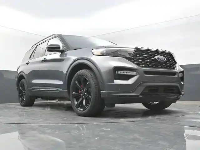 2021 Ford Explorer ST 4WD's photo