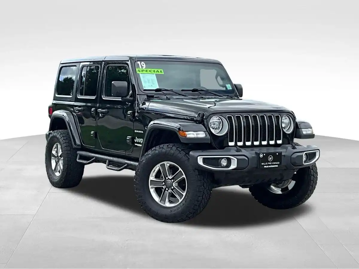 2019 Jeep Wrangler Sahara's photo