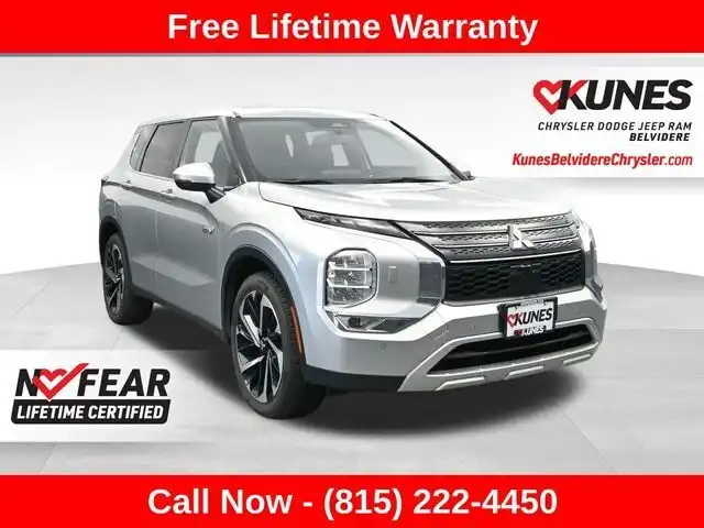 2024 Mitsubishi Outlander Plug-in Hybrid SE S-AWC's photo
