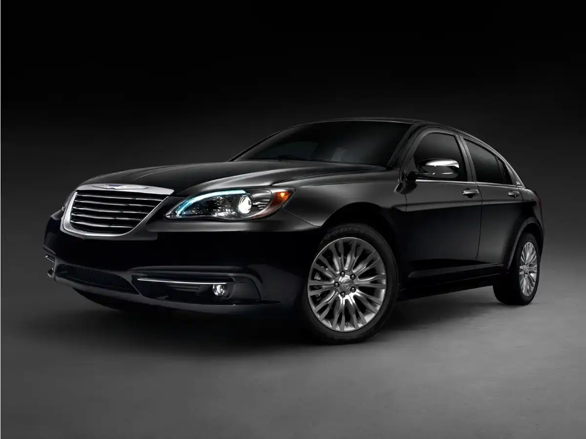 2014 Chrysler 200 Touring's photo