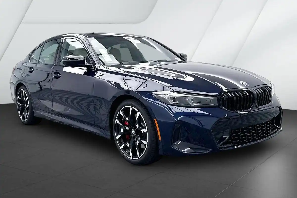 2026 BMW 3 Series 330i xDrive Sedan's photo