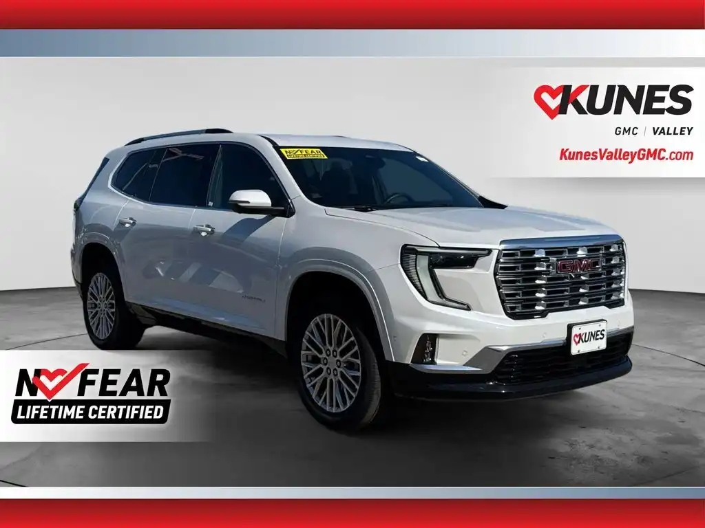 2024 GMC Acadia Denali AWD's photo