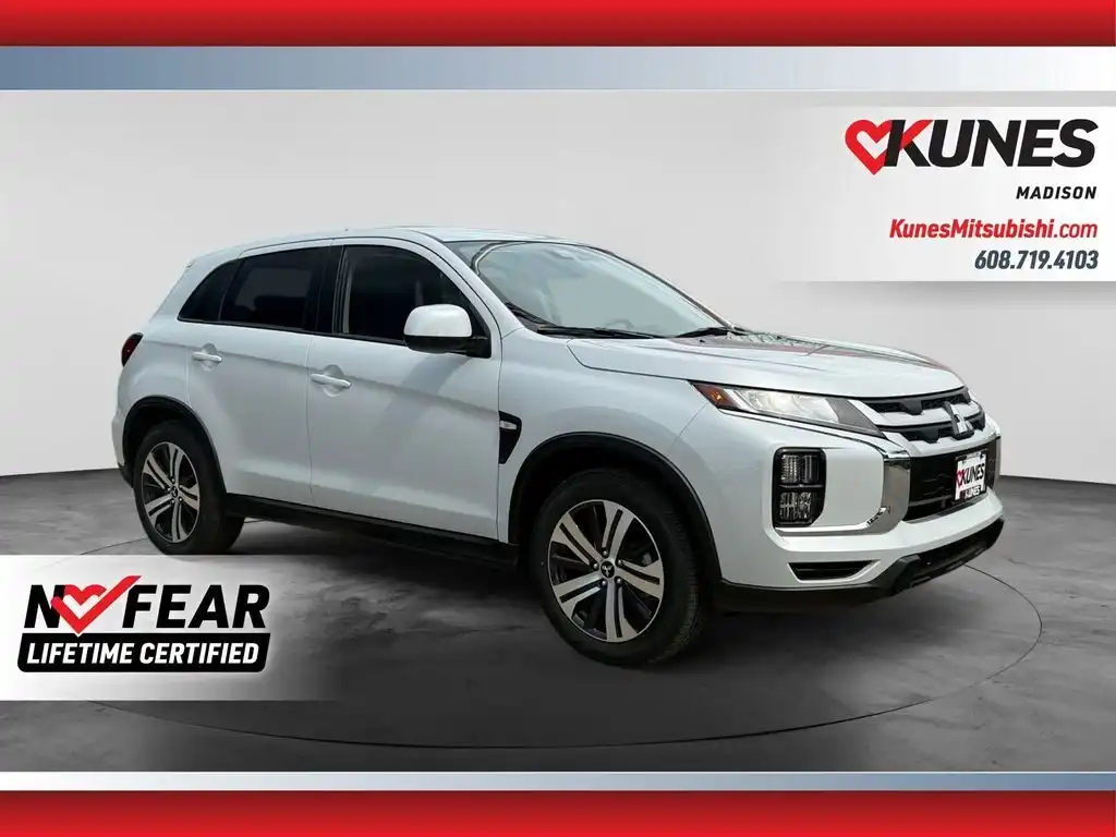 2027 Mitsubishi Outlander Sport 2.0 ES AWC CVT's photo