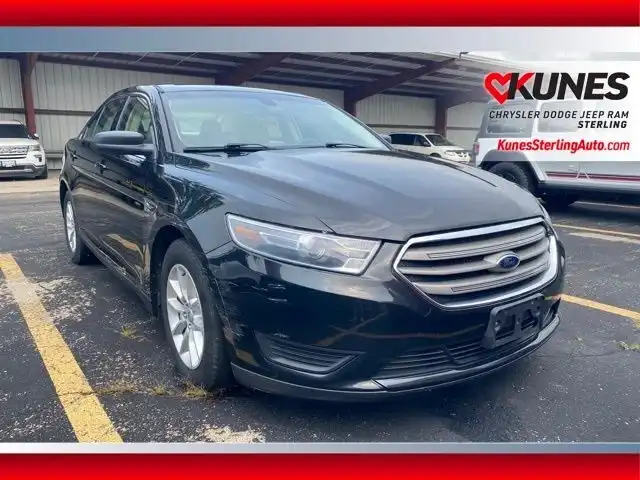 2014 Ford Taurus SE FWD's photo